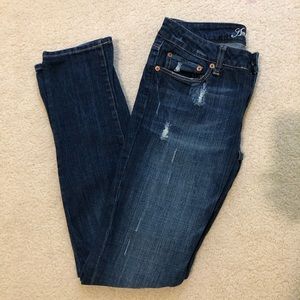 🌼American Eagle Women’s Ripped Jeans